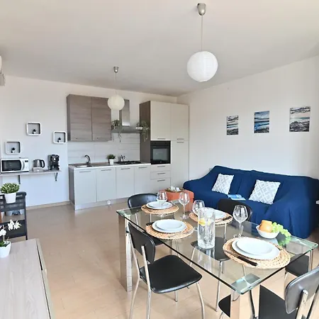 Izzhome Oasis Apartamento *