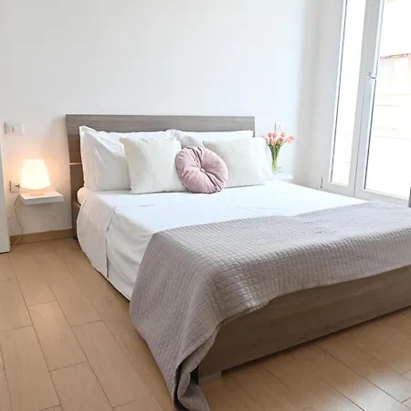 Izzhome Oasis * פולה